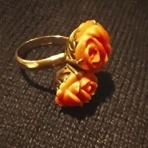 Antique 18k and coral ring